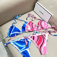 Pucci新款比基尼😍🥰适合多种场景的游泳衣🏊♀️海边 游泳池 温泉 水上乐园 漂流都可以😌内搭也完全 Pucci新款比基尼😍🥰适合多种场景的游泳衣🏊♀️海边 游泳池 温泉 水上乐园 漂流都可以😌内搭也完全