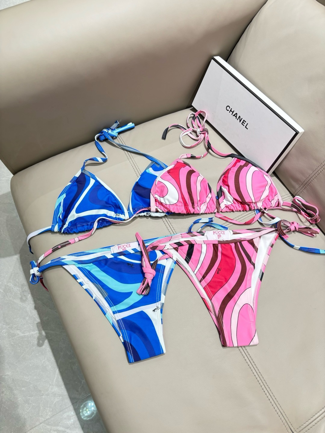 Pucci新款比基尼😍🥰适合多种场景的游泳衣🏊♀️海边 游泳池 温泉 水上乐园 漂流都可以😌内搭也完全 Pucci新款比基尼😍🥰适合多种场景的游泳衣🏊♀️海边 游泳池 温泉 水上乐园 漂流都可以😌内搭也完全