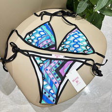 Pucci新款比基尼😍🥰适合多种场景的游泳衣🏊♀️海边 游泳池 温泉 水上乐园 漂流都可以😌内搭也完全 Pucci新款比基尼😍🥰适合多种场景的游泳衣🏊♀️海边 游泳池 温泉 水上乐园 漂流都可以😌内搭也完全
