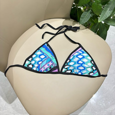 Pucci新款比基尼😍🥰适合多种场景的游泳衣🏊♀️海边 游泳池 温泉 水上乐园 漂流都可以😌内搭也完全 Pucci新款比基尼😍🥰适合多种场景的游泳衣🏊♀️海边 游泳池 温泉 水上乐园 漂流都可以😌内搭也完全