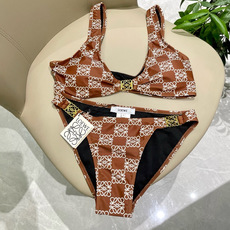 罗意威新款比基尼泳衣 定制对吧版五金 😍🥰适合多种场景的游泳衣🏊♀️海边 游泳池 温泉 水上乐园 漂 罗意威新款比基尼泳衣 定制对吧版五金 😍🥰适合多种场景的游泳衣🏊♀️海边 游泳池 温泉 水上乐园 漂
