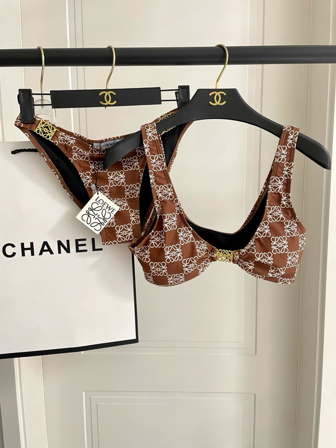 罗意威新款比基尼泳衣 定制对吧版五金 😍🥰适合多种场景的游泳衣🏊♀️海边 游泳池 温泉 水上乐园 漂 罗意威新款比基尼泳衣 定制对吧版五金 😍🥰适合多种场景的游泳衣🏊♀️海边 游泳池 温泉 水上乐园 漂