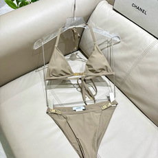 罗意威新款比基尼泳衣 定制对吧版五金 😍🥰适合多种场景的游泳衣🏊♀️海边 游泳池 温泉 水上乐园 漂 罗意威新款比基尼泳衣 定制对吧版五金 😍🥰适合多种场景的游泳衣🏊♀️海边 游泳池 温泉 水上乐园 漂