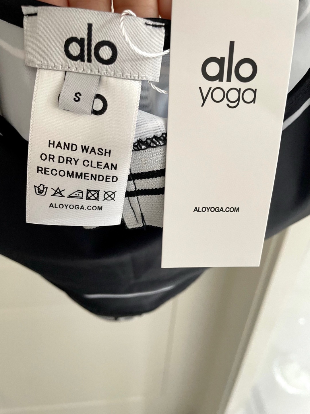 ALO新款高弹力健身长款瑜伽服运动套装~小背心➕修身提臀显瘦打底裤S M L Xl