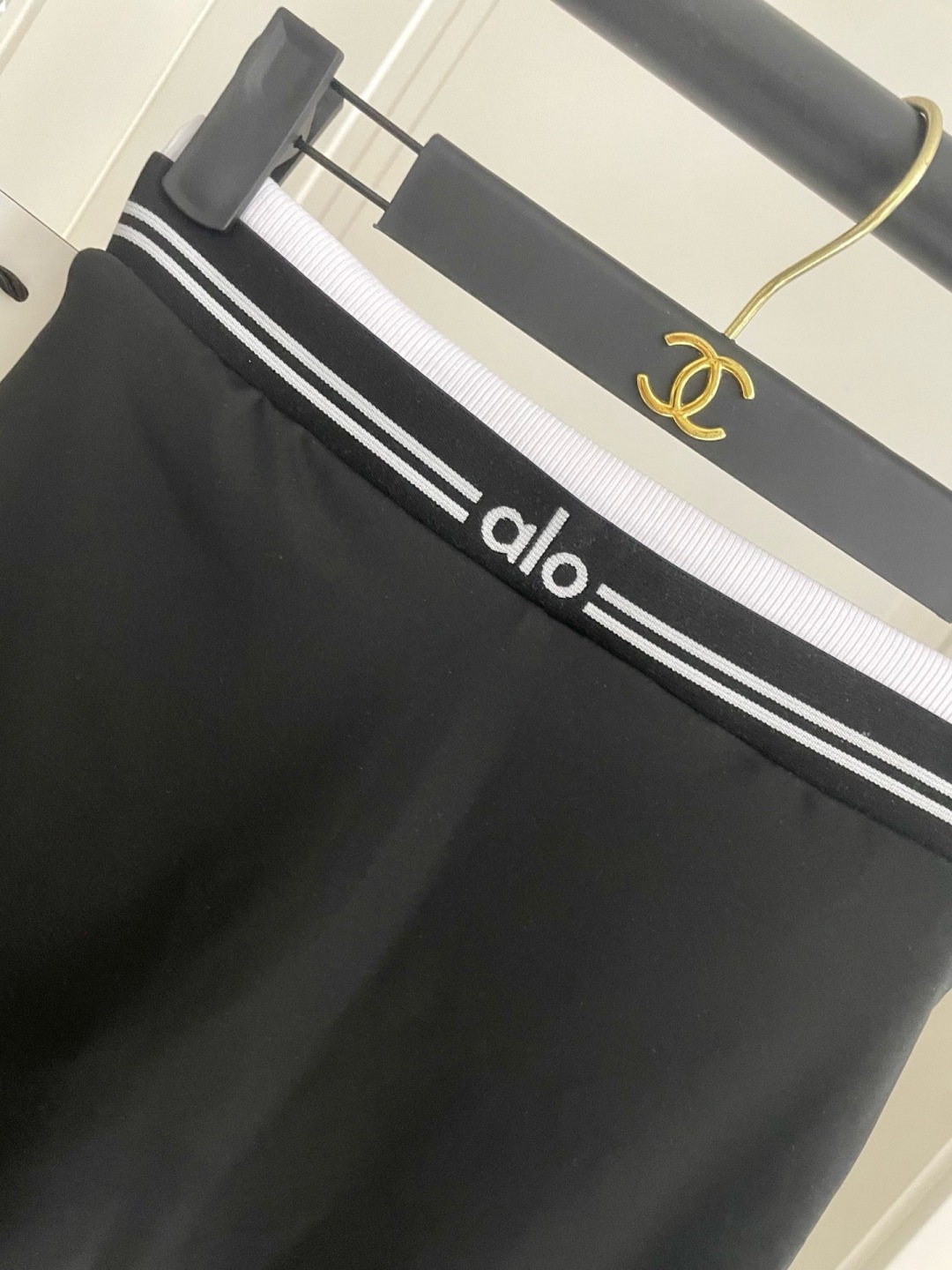 ALO新款高弹力健身短款瑜伽服运动套装~小背心➕修身提臀显瘦裤裙S M L Xl