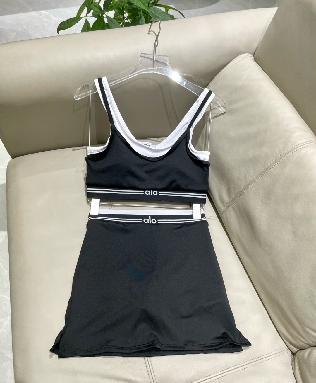 ALO新款高弹力健身短款瑜伽服运动套装~小背心➕修身提臀显瘦裤裙S M L Xl