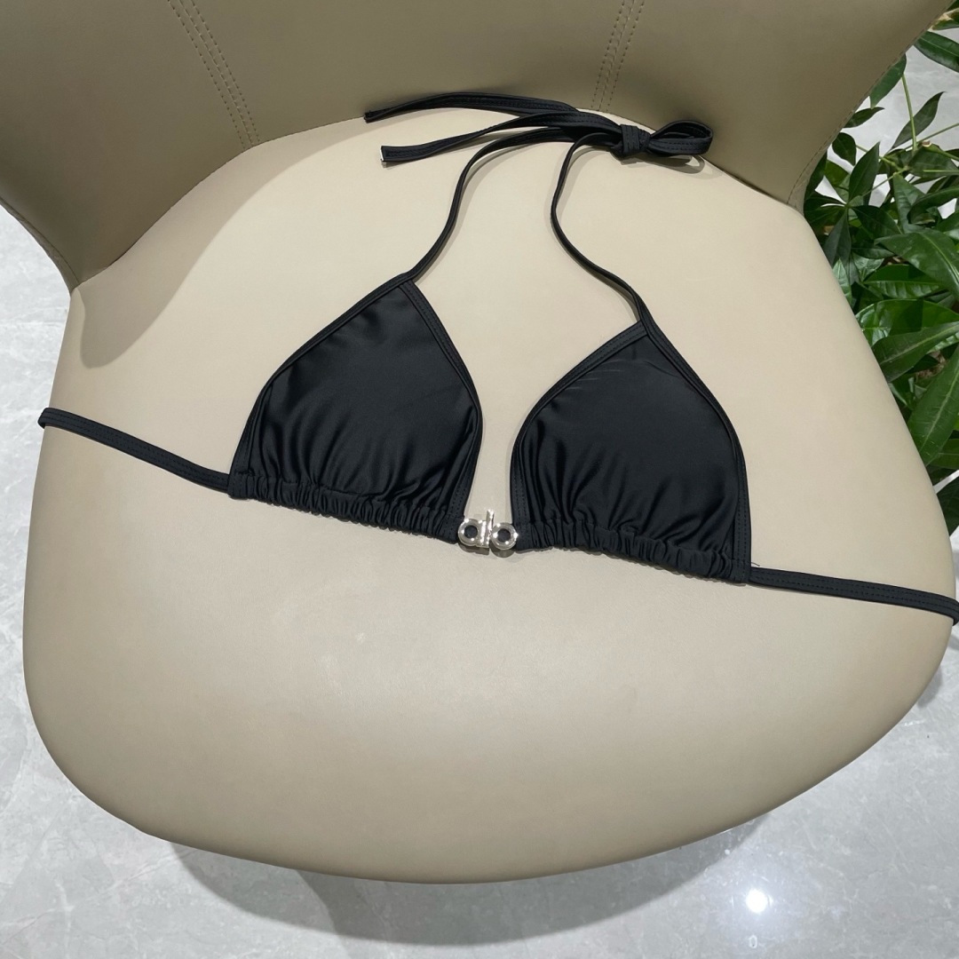 alo新款比基尼泳衣 实物真的超级美😍😍适合多种场景的游泳衣🏊♀️海边 游泳池 温泉 水上乐园 漂流都 alo新款比基尼泳衣 实物真的超级美😍😍适合多种场景的游泳衣🏊♀️海边 游泳池 温泉 水上乐园 漂流都