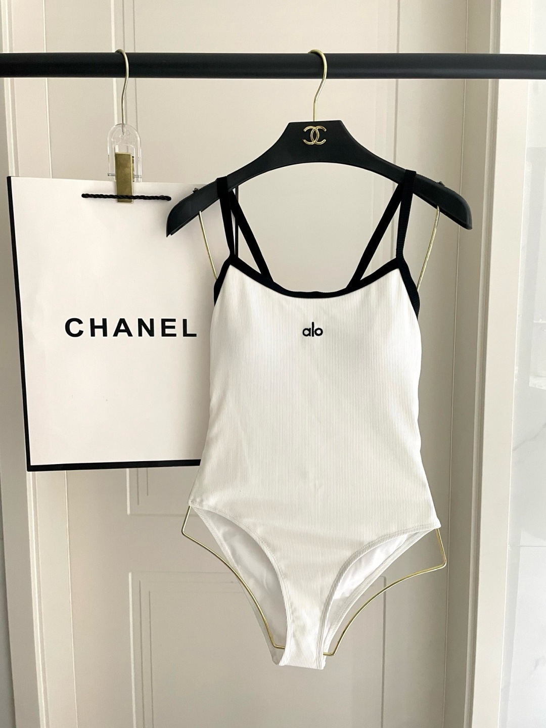 AlO新款连体😍🥰适合多种场景的游泳衣🏊‍♀️海边 游泳池 温泉 水上乐园 漂流都可以😌内搭也完全可以 