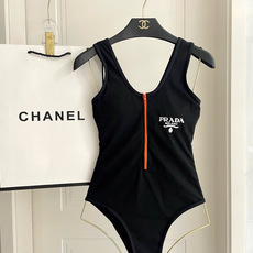 普拉达针织泳衣😍🥰适合多种场景的游泳衣🏊♀️海边 游泳池 温泉 水上乐园 漂流都可以😌内搭也完全可以 普拉达针织泳衣😍🥰适合多种场景的游泳衣🏊♀️海边 游泳池 温泉 水上乐园 漂流都可以😌内搭也完全可以