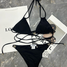 罗意威新款比基尼泳衣 定制对吧版五金 😍🥰适合多种场景的游泳衣🏊♀️海边 游泳池 温泉 水上乐园 漂 罗意威新款比基尼泳衣 定制对吧版五金 😍🥰适合多种场景的游泳衣🏊♀️海边 游泳池 温泉 水上乐园 漂