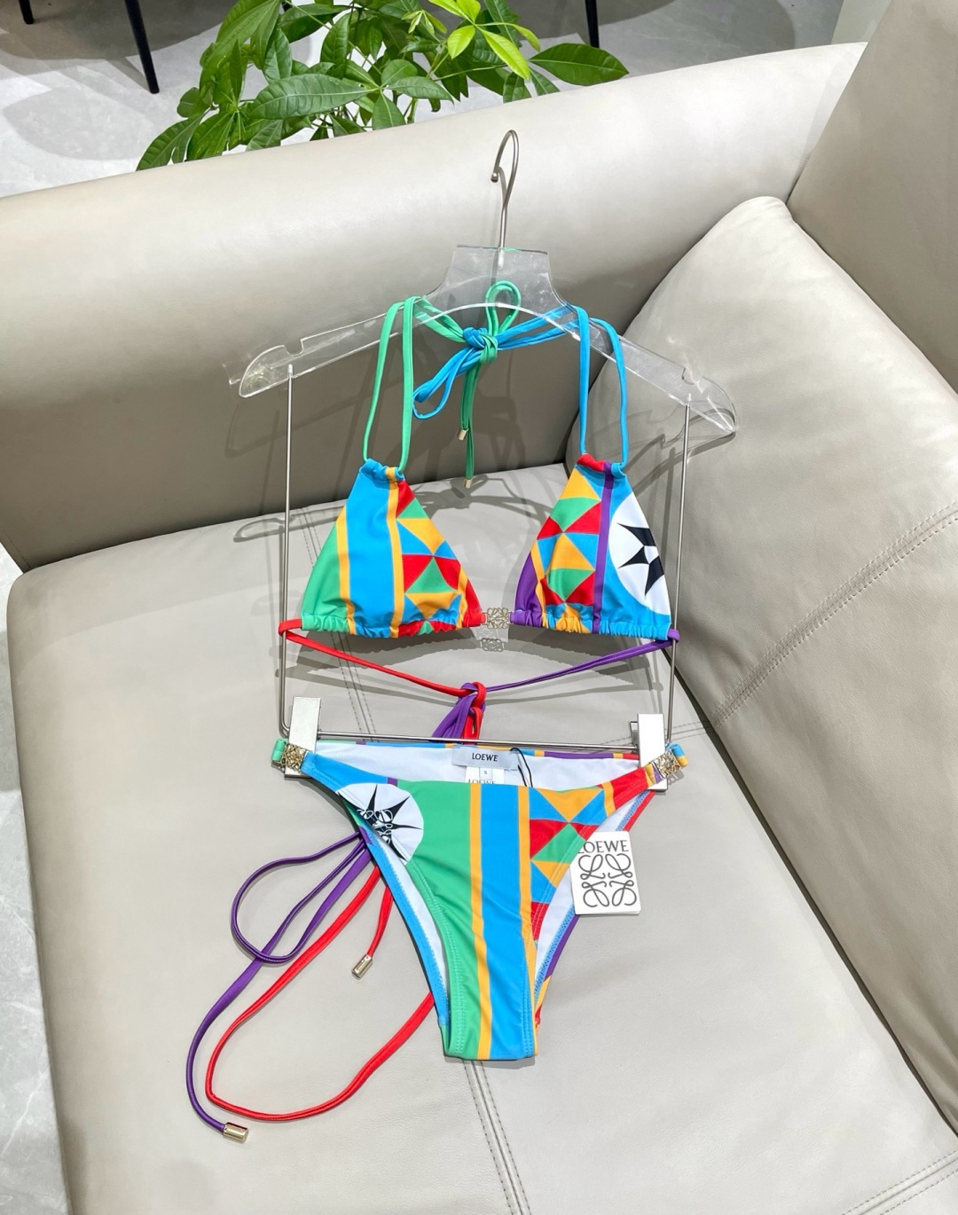 罗意威新款比基尼泳衣 定制对吧版五金 😍🥰适合多种场景的游泳衣🏊♀️海边 游泳池 温泉 水上乐园 漂 罗意威新款比基尼泳衣 定制对吧版五金 😍🥰适合多种场景的游泳衣🏊♀️海边 游泳池 温泉 水上乐园 漂