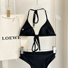 罗意威新款比基尼泳衣 定制对吧版五金 😍🥰适合多种场景的游泳衣🏊♀️海边 游泳池 温泉 水上乐园 漂 罗意威新款比基尼泳衣 定制对吧版五金 😍🥰适合多种场景的游泳衣🏊♀️海边 游泳池 温泉 水上乐园 漂