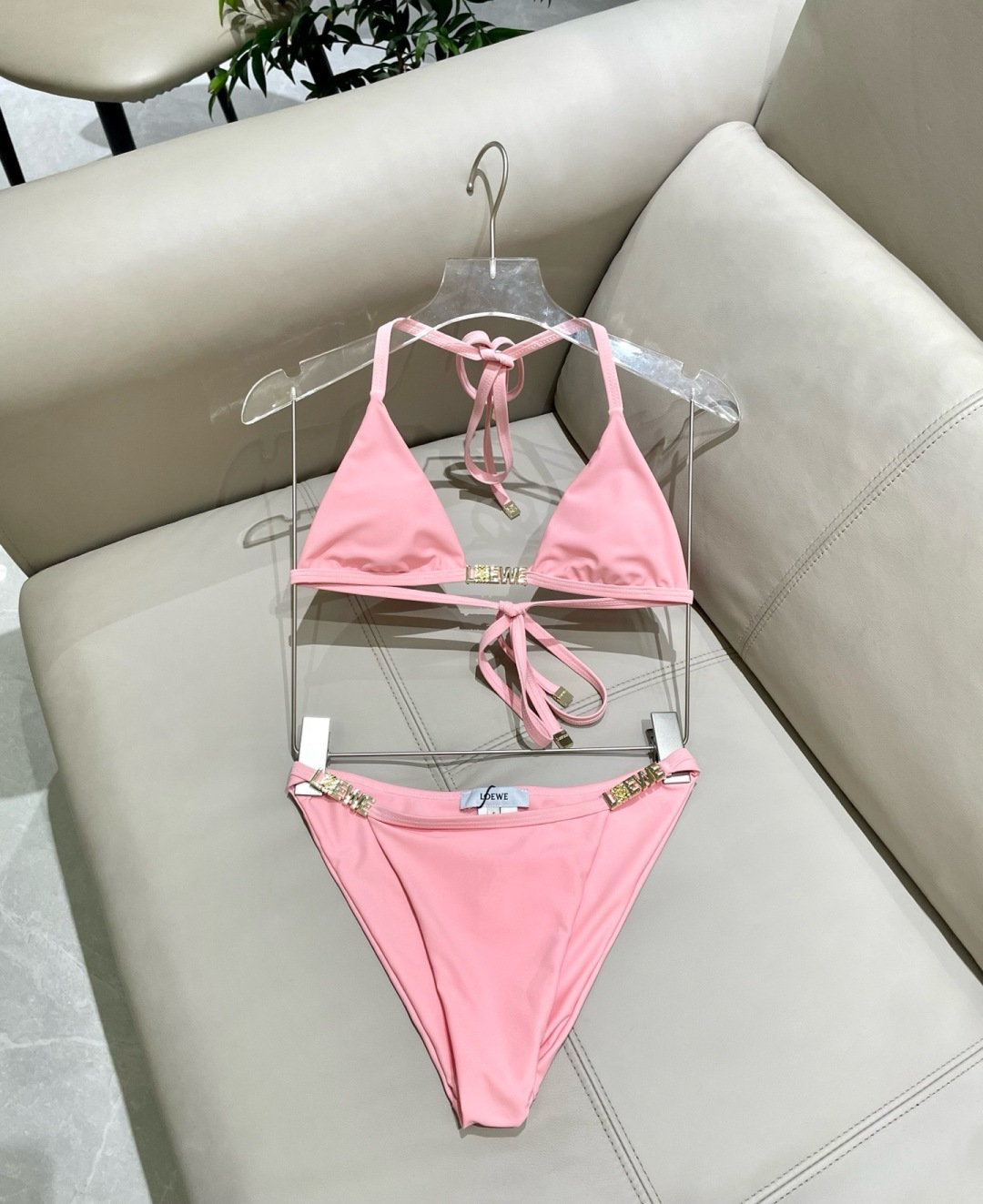 罗意威新款比基尼泳衣 定制对吧版五金 😍🥰适合多种场景的游泳衣🏊♀️海边 游泳池 温泉 水上乐园 漂 罗意威新款比基尼泳衣 定制对吧版五金 😍🥰适合多种场景的游泳衣🏊♀️海边 游泳池 温泉 水上乐园 漂