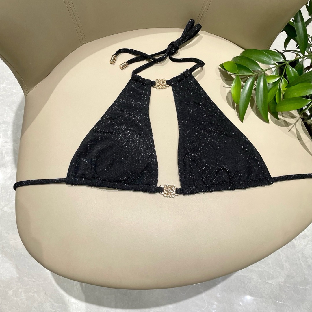 罗意威新款比基尼泳衣 定制对吧版五金 😍🥰适合多种场景的游泳衣🏊♀️海边 游泳池 温泉 水上乐园 漂 罗意威新款比基尼泳衣 定制对吧版五金 😍🥰适合多种场景的游泳衣🏊♀️海边 游泳池 温泉 水上乐园 漂