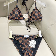 罗意威新款比基尼泳衣 定制对吧版五金 😍🥰适合多种场景的游泳衣🏊♀️海边 游泳池 温泉 水上乐园 漂 罗意威新款比基尼泳衣 定制对吧版五金 😍🥰适合多种场景的游泳衣🏊♀️海边 游泳池 温泉 水上乐园 漂