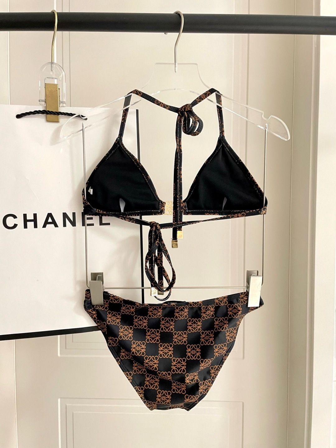 罗意威新款比基尼泳衣 定制对吧版五金 😍🥰适合多种场景的游泳衣🏊♀️海边 游泳池 温泉 水上乐园 漂 罗意威新款比基尼泳衣 定制对吧版五金 😍🥰适合多种场景的游泳衣🏊♀️海边 游泳池 温泉 水上乐园 漂