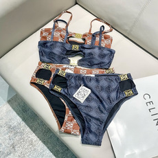 罗意威新款比基尼泳衣 定制对吧版五金 😍🥰适合多种场景的游泳衣🏊♀️海边 游泳池 温泉 水上乐园 漂 罗意威新款比基尼泳衣 定制对吧版五金 😍🥰适合多种场景的游泳衣🏊♀️海边 游泳池 温泉 水上乐园 漂