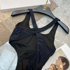 Celine泳衣🥰适合多种场景的游泳衣🏊♀️海边 游泳池 温泉 水上乐园 漂流都可以😌内搭也完全可以 Celine泳衣🥰适合多种场景的游泳衣🏊♀️海边 游泳池 温泉 水上乐园 漂流都可以😌内搭也完全可以