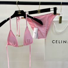 Celine泳衣🥰适合多种场景的游泳衣🏊♀️海边 游泳池 温泉 水上乐园 漂流都可以😌内搭也完全可以 Celine泳衣🥰适合多种场景的游泳衣🏊♀️海边 游泳池 温泉 水上乐园 漂流都可以😌内搭也完全可以