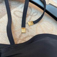 Celine泳衣🥰适合多种场景的游泳衣🏊♀️海边 游泳池 温泉 水上乐园 漂流都可以😌内搭也完全可以 Celine泳衣🥰适合多种场景的游泳衣🏊♀️海边 游泳池 温泉 水上乐园 漂流都可以😌内搭也完全可以