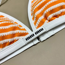 miumiu新款连体泳衣👙❤️😍🥰适合多种场景的游泳衣🏊♀️海边 游泳池 温泉 水上乐园 漂流都可以😌 miumiu新款连体泳衣👙❤️😍🥰适合多种场景的游泳衣🏊♀️海边 游泳池 温泉 水上乐园 漂流都可以😌