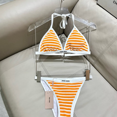 miumiu新款连体泳衣👙❤️😍🥰适合多种场景的游泳衣🏊♀️海边 游泳池 温泉 水上乐园 漂流都可以😌 miumiu新款连体泳衣👙❤️😍🥰适合多种场景的游泳衣🏊♀️海边 游泳池 温泉 水上乐园 漂流都可以😌