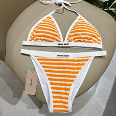 miumiu新款连体泳衣👙❤️😍🥰适合多种场景的游泳衣🏊♀️海边 游泳池 温泉 水上乐园 漂流都可以😌 miumiu新款连体泳衣👙❤️😍🥰适合多种场景的游泳衣🏊♀️海边 游泳池 温泉 水上乐园 漂流都可以😌