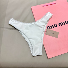 miumiu新款连体泳衣👙❤️😍🥰适合多种场景的游泳衣🏊♀️海边 游泳池 温泉 水上乐园 漂流都可以😌 miumiu新款连体泳衣👙❤️😍🥰适合多种场景的游泳衣🏊♀️海边 游泳池 温泉 水上乐园 漂流都可以😌
