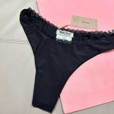 miumiu新款连体泳衣👙❤️😍🥰适合多种场景的游泳衣🏊♀️海边 游泳池 温泉 水上乐园 漂流都可以😌 miumiu新款连体泳衣👙❤️😍🥰适合多种场景的游泳衣🏊♀️海边 游泳池 温泉 水上乐园 漂流都可以😌