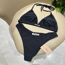 miumiu新款连体泳衣👙❤️😍🥰适合多种场景的游泳衣🏊♀️海边 游泳池 温泉 水上乐园 漂流都可以😌 miumiu新款连体泳衣👙❤️😍🥰适合多种场景的游泳衣🏊♀️海边 游泳池 温泉 水上乐园 漂流都可以😌