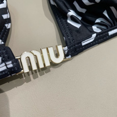 miumiu新款连体泳衣👙❤️😍🥰适合多种场景的游泳衣🏊♀️海边 游泳池 温泉 水上乐园 漂流都可以😌 miumiu新款连体泳衣👙❤️😍🥰适合多种场景的游泳衣🏊♀️海边 游泳池 温泉 水上乐园 漂流都可以😌