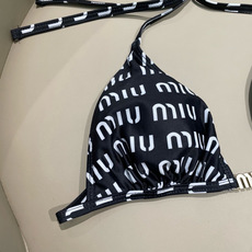 miumiu新款连体泳衣👙❤️😍🥰适合多种场景的游泳衣🏊♀️海边 游泳池 温泉 水上乐园 漂流都可以😌 miumiu新款连体泳衣👙❤️😍🥰适合多种场景的游泳衣🏊♀️海边 游泳池 温泉 水上乐园 漂流都可以😌