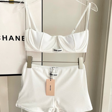 miumiu新款连体泳衣👙❤️😍🥰适合多种场景的游泳衣🏊♀️海边 游泳池 温泉 水上乐园 漂流都可以😌 miumiu新款连体泳衣👙❤️😍🥰适合多种场景的游泳衣🏊♀️海边 游泳池 温泉 水上乐园 漂流都可以😌
