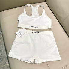 miumiu新款比基尼泳衣👙❤️😍🥰适合多种场景的游泳衣🏊♀️海边 游泳池 温泉 水上乐园 漂流都可以 miumiu新款比基尼泳衣👙❤️😍🥰适合多种场景的游泳衣🏊♀️海边 游泳池 温泉 水上乐园 漂流都可以