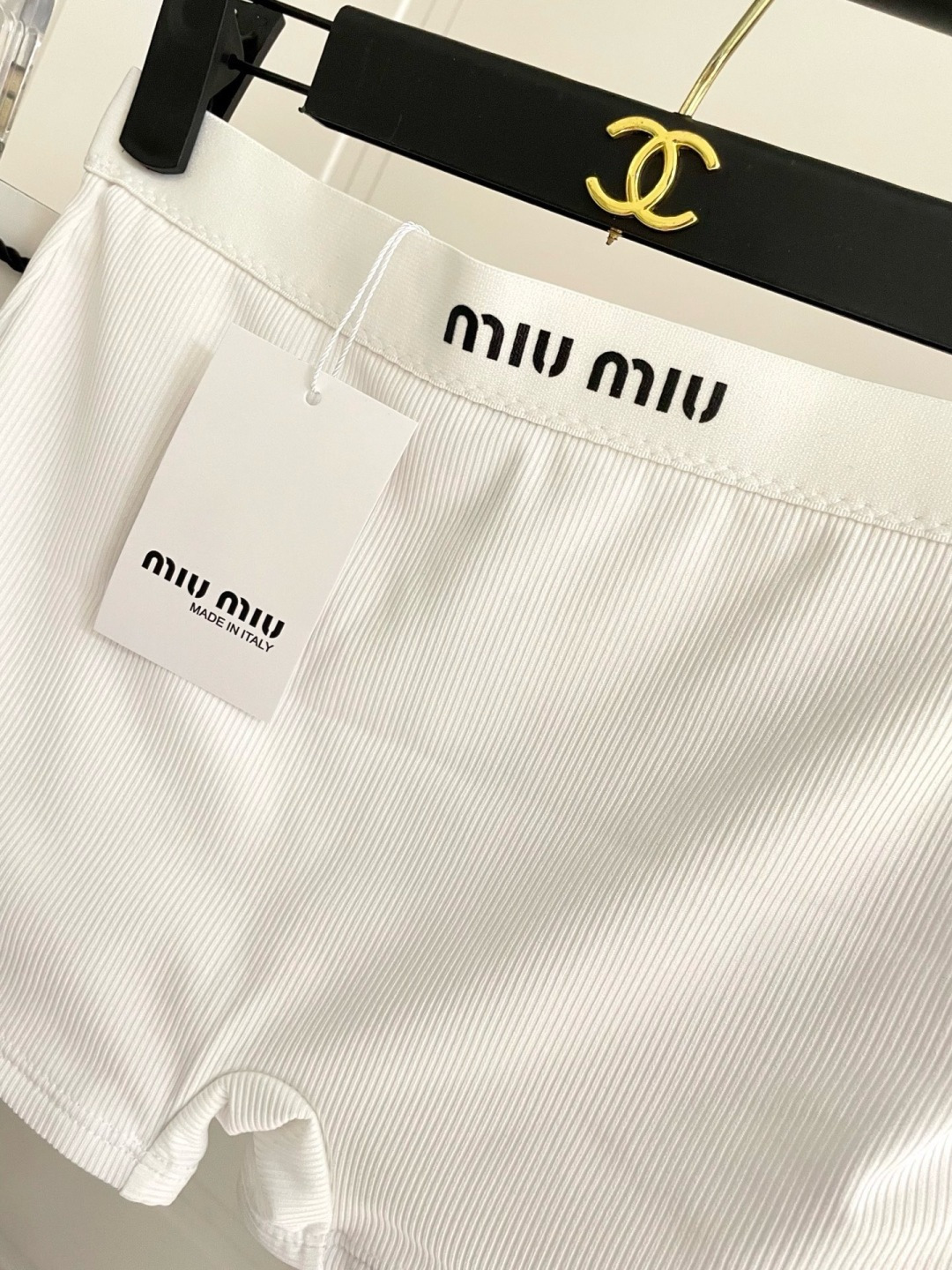 miumiu新款比基尼泳衣👙❤️😍🥰适合多种场景的游泳衣🏊♀️海边 游泳池 温泉 水上乐园 漂流都可以 miumiu新款比基尼泳衣👙❤️😍🥰适合多种场景的游泳衣🏊♀️海边 游泳池 温泉 水上乐园 漂流都可以