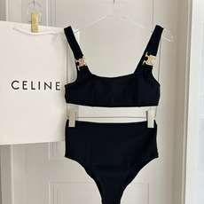 Celine专柜新款 对版五金😍🥰适合多种场景的游泳衣🏊♀️海边 游泳池 温泉 水上乐园 漂流都可以😌 Celine专柜新款 对版五金😍🥰适合多种场景的游泳衣🏊♀️海边 游泳池 温泉 水上乐园 漂流都可以😌