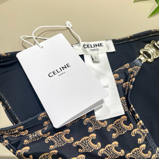 Celine专柜新款 对版五金😍🥰适合多种场景的游泳衣🏊♀️海边 游泳池 温泉 水上乐园 漂流都可以😌 Celine专柜新款 对版五金😍🥰适合多种场景的游泳衣🏊♀️海边 游泳池 温泉 水上乐园 漂流都可以😌