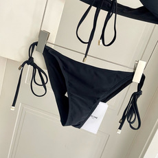 Celine专柜新款 对版五金😍🥰适合多种场景的游泳衣🏊♀️海边 游泳池 温泉 水上乐园 漂流都可以😌 Celine专柜新款 对版五金😍🥰适合多种场景的游泳衣🏊♀️海边 游泳池 温泉 水上乐园 漂流都可以😌