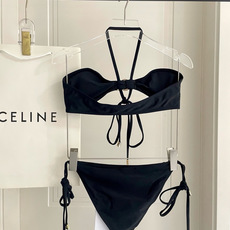 Celine专柜新款 对版五金😍🥰适合多种场景的游泳衣🏊♀️海边 游泳池 温泉 水上乐园 漂流都可以😌 Celine专柜新款 对版五金😍🥰适合多种场景的游泳衣🏊♀️海边 游泳池 温泉 水上乐园 漂流都可以😌