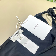 Celine专柜新款 对版五金😍🥰适合多种场景的游泳衣🏊♀️海边 游泳池 温泉 水上乐园 漂流都可以😌 Celine专柜新款 对版五金😍🥰适合多种场景的游泳衣🏊♀️海边 游泳池 温泉 水上乐园 漂流都可以😌