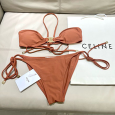 Celine专柜新款 对版五金😍🥰适合多种场景的游泳衣🏊♀️海边 游泳池 温泉 水上乐园 漂流都可以😌 Celine专柜新款 对版五金😍🥰适合多种场景的游泳衣🏊♀️海边 游泳池 温泉 水上乐园 漂流都可以😌