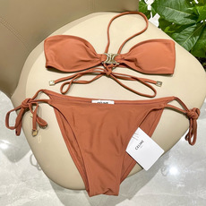 Celine专柜新款 对版五金😍🥰适合多种场景的游泳衣🏊♀️海边 游泳池 温泉 水上乐园 漂流都可以😌 Celine专柜新款 对版五金😍🥰适合多种场景的游泳衣🏊♀️海边 游泳池 温泉 水上乐园 漂流都可以😌