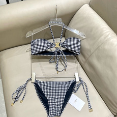 Celine专柜新款 对版五金😍🥰适合多种场景的游泳衣🏊♀️海边 游泳池 温泉 水上乐园 漂流都可以😌 Celine专柜新款 对版五金😍🥰适合多种场景的游泳衣🏊♀️海边 游泳池 温泉 水上乐园 漂流都可以😌