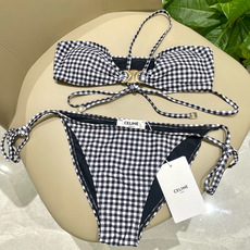 Celine专柜新款 对版五金😍🥰适合多种场景的游泳衣🏊♀️海边 游泳池 温泉 水上乐园 漂流都可以😌 Celine专柜新款 对版五金😍🥰适合多种场景的游泳衣🏊♀️海边 游泳池 温泉 水上乐园 漂流都可以😌