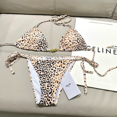 Celine专柜新款 对版五金😍🥰适合多种场景的游泳衣🏊♀️海边 游泳池 温泉 水上乐园 漂流都可以😌 Celine专柜新款 对版五金😍🥰适合多种场景的游泳衣🏊♀️海边 游泳池 温泉 水上乐园 漂流都可以😌