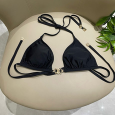 Celine专柜新款 对版五金😍🥰适合多种场景的游泳衣🏊♀️海边 游泳池 温泉 水上乐园 漂流都可以😌 Celine专柜新款 对版五金😍🥰适合多种场景的游泳衣🏊♀️海边 游泳池 温泉 水上乐园 漂流都可以😌