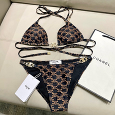 Celine专柜新款 对版五金😍🥰适合多种场景的游泳衣🏊♀️海边 游泳池 温泉 水上乐园 漂流都可以😌 Celine专柜新款 对版五金😍🥰适合多种场景的游泳衣🏊♀️海边 游泳池 温泉 水上乐园 漂流都可以😌