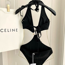 Celine专柜新款 对版五金😍🥰适合多种场景的游泳衣🏊♀️海边 游泳池 温泉 水上乐园 漂流都可以😌 Celine专柜新款 对版五金😍🥰适合多种场景的游泳衣🏊♀️海边 游泳池 温泉 水上乐园 漂流都可以😌