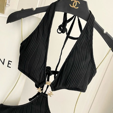 Celine专柜新款 对版五金😍🥰适合多种场景的游泳衣🏊♀️海边 游泳池 温泉 水上乐园 漂流都可以😌 Celine专柜新款 对版五金😍🥰适合多种场景的游泳衣🏊♀️海边 游泳池 温泉 水上乐园 漂流都可以😌