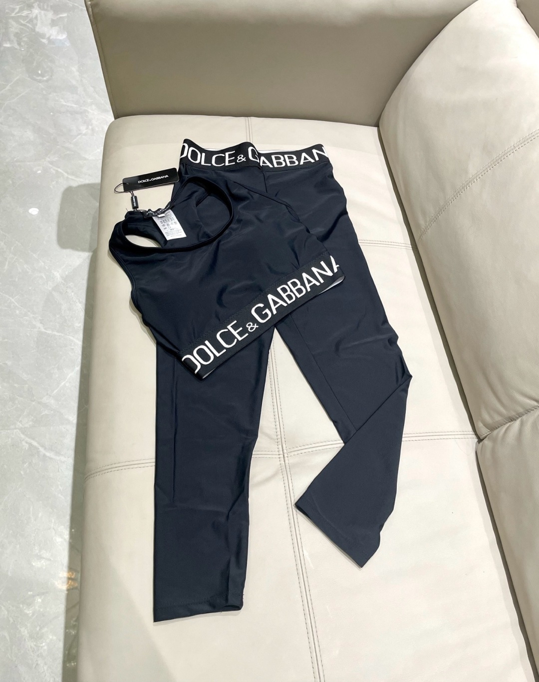 DG新款高弹力健身短款瑜伽服运动套装~小背心➕修身提臀显瘦打底裤脚 S M LXl